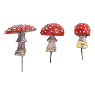 Decoración De Hongos Que Brillan En La Oscuridad Simulada En Decoración De Hongos Que Brillan En La Oscuridad Simulada En