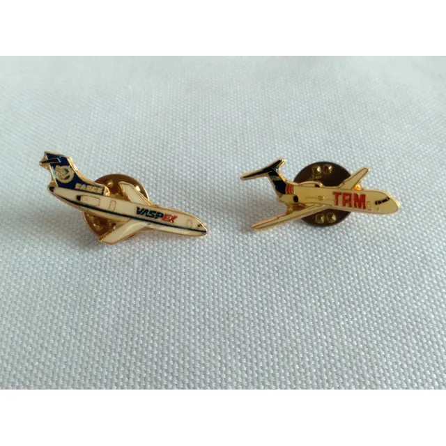 Antigos Pins De Aeronaves Vasp E Tam