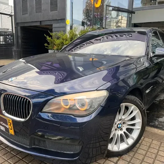 BMW Serie 7 2012 3.0 730i F01