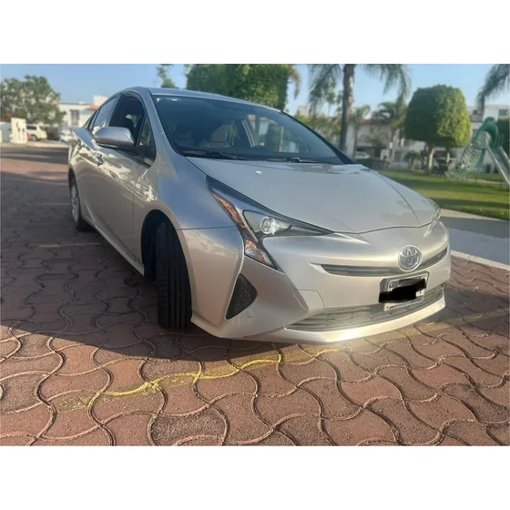 Toyota Prius 1.8 Base Cvt