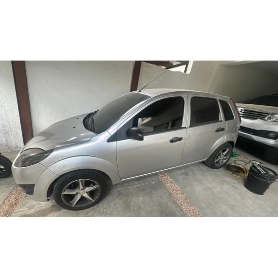Ford Fiesta Move Sedan