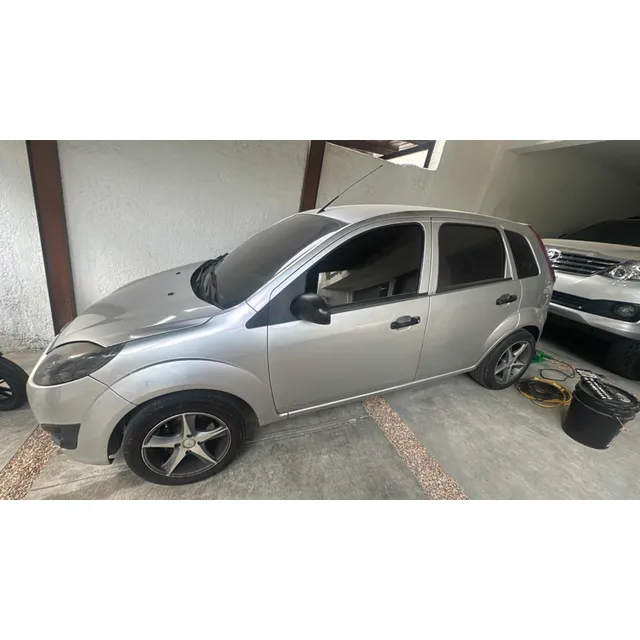 Ford Fiesta Move Sedan