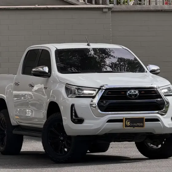 Toyota Hilux 2024 2.8 Srx Diésel 4x4 Aut B2+