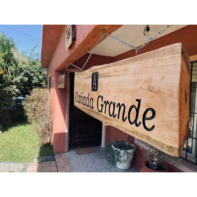 Cartel De Madera, Tallado Rustico.