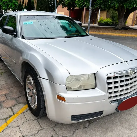 Chrysler 300c 2006 2.7 L V6