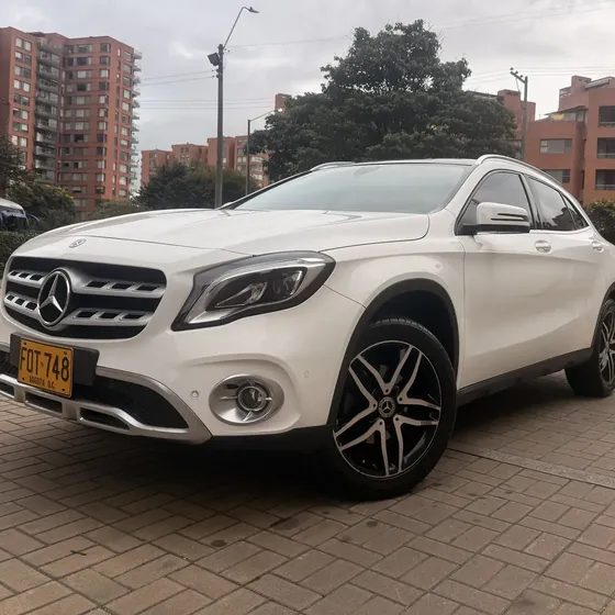 Mercedes-Benz Clase Gla 2019 1.6 200 Urban