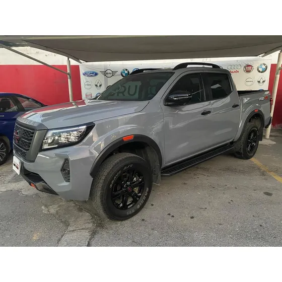Nissan Frontier Pro-4x 4x4