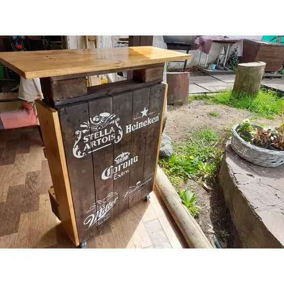 Barra Rústica Portátil Con Ruedas