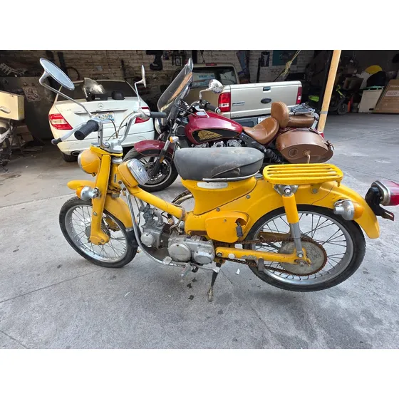 Honda C90