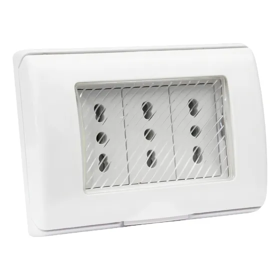 Tomacorriente Triple 10/16a Hydrobox Exterior 250v 7021 Color Blanco