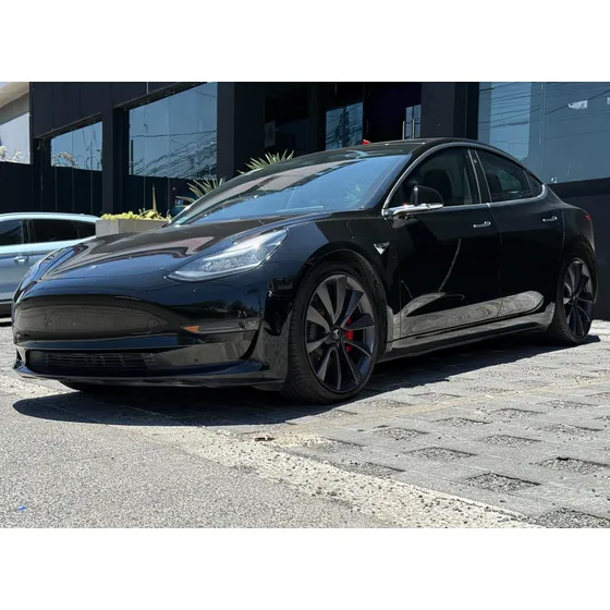 Tesla Model 3 Performance