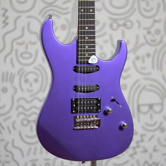 Guitarra Tagima Tg510 Tw Series Stratocaster Hss 1 Humbucker 2 Singles Tagima Corpo Basswood Braço Maple Shape C Tarraxas Diecast 22 Trastes Ponte Tremolo Metallic Purple Com Palheta Groover