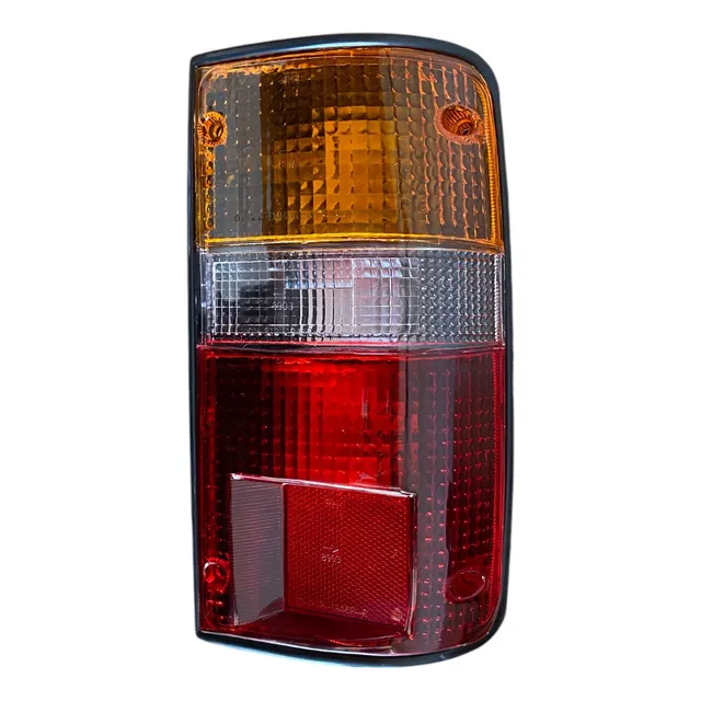Stop Derecho Toyota Hilux 1992 A 1999 Bisel Negro Depo