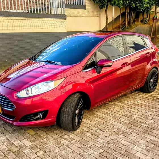 Ford Fiesta 2014 1.6 Titanium At
