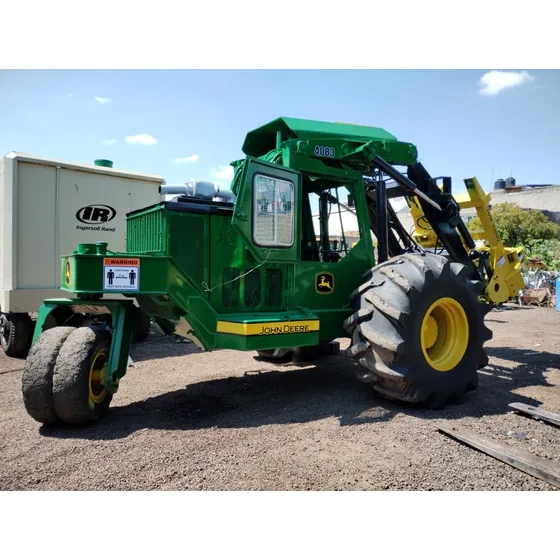 Tractor Forestal Apiladora Y Cortadora De Arboles