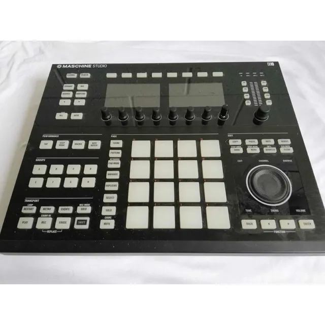 Native Instruments Maschine Studio