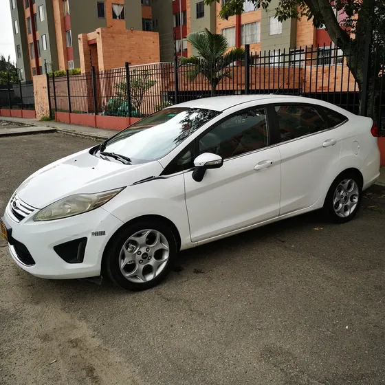 Ford Fiesta 2011 1.6 Sportback Mecánica