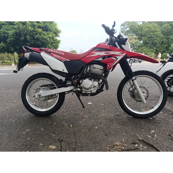 Honda Xr250 Tornado.