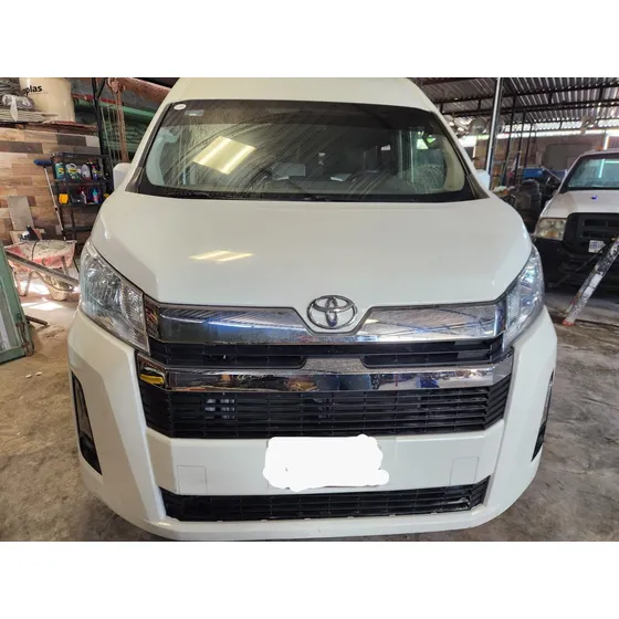 Toyota Hiace Toyota Hiace 4x2 Gl Commuter 12 Pasajeros