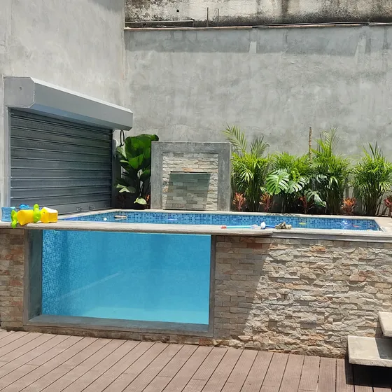Construcción De Piscinas E Hidromasajes