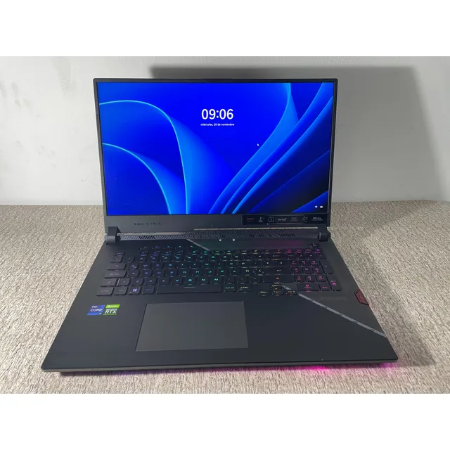 Asus Rog Strix Scar 17