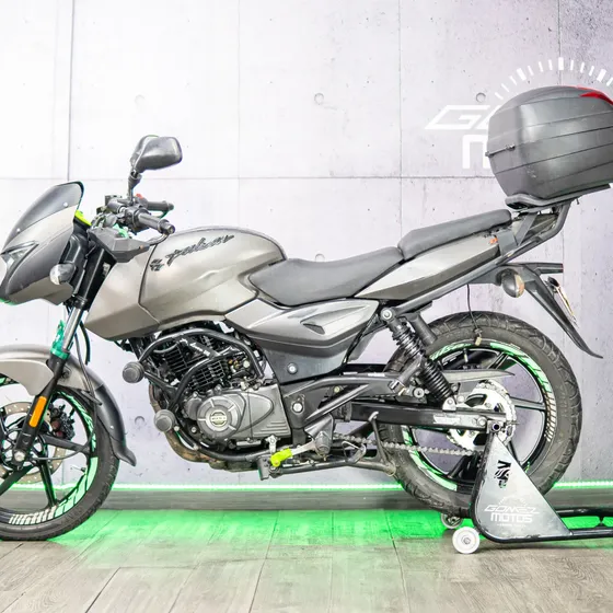 Bajaj Pulsar 180 Fi Neon 2022