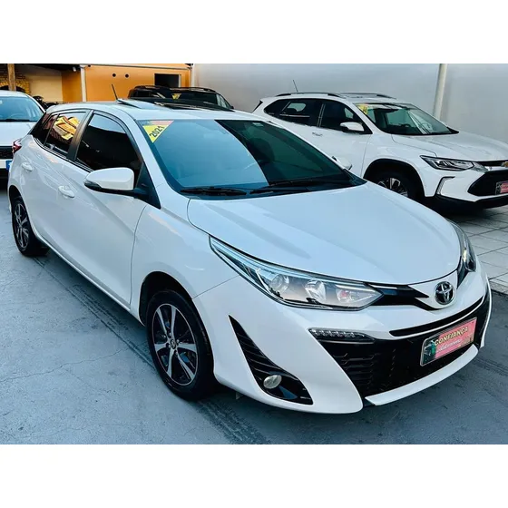 Toyota Yaris 1.5 Xls Connect 16v Cvt 5p