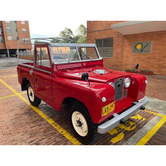 Land Rover Santana 2.3