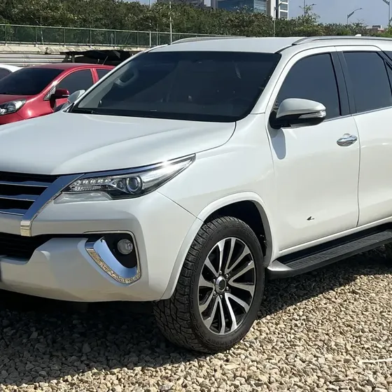 Toyota Fortuner 2019 2.7l Mid