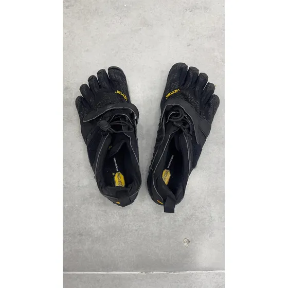 Zapatos Vibram Talla 39