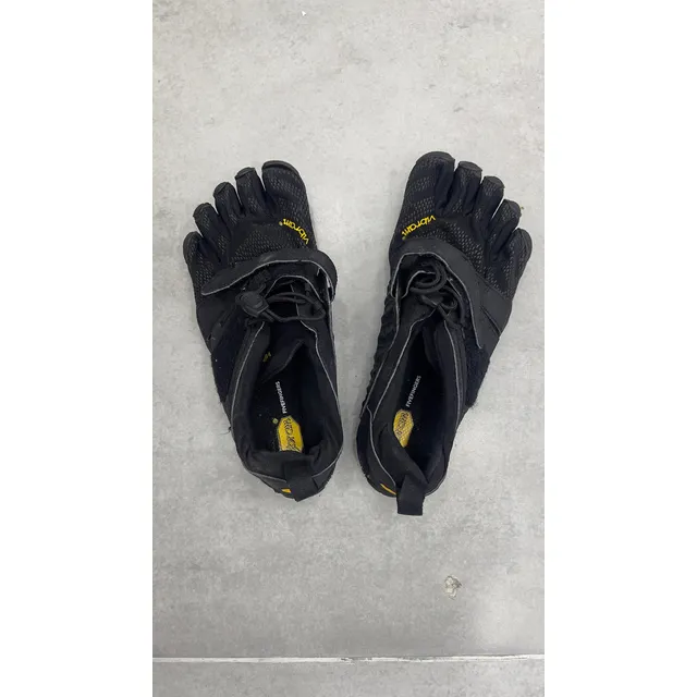 Zapatos Vibram Talla 39