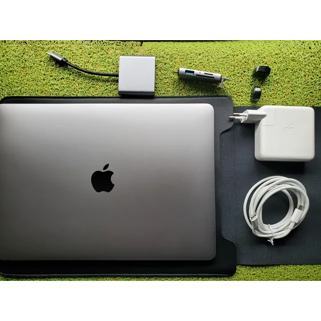 Macbook Pro 13 M1 16gb Ram 1tb Ssd + Extras / Factura