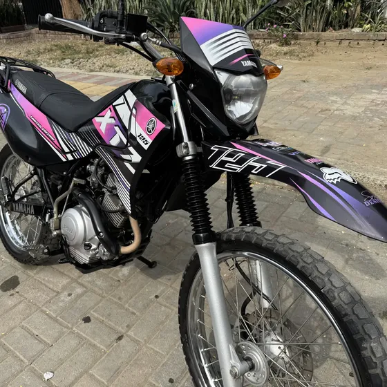 Motocicleta Xtz 125 Papeles Al Día Hasta Junio Del 2026
