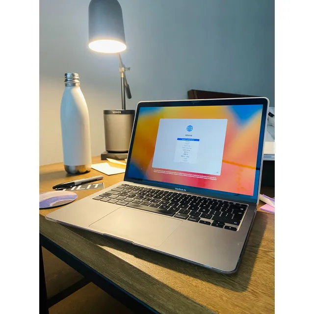 Apple Macbook Air Plata (13 , 2020, M1, 256gb Ssd, 8gb Ram)