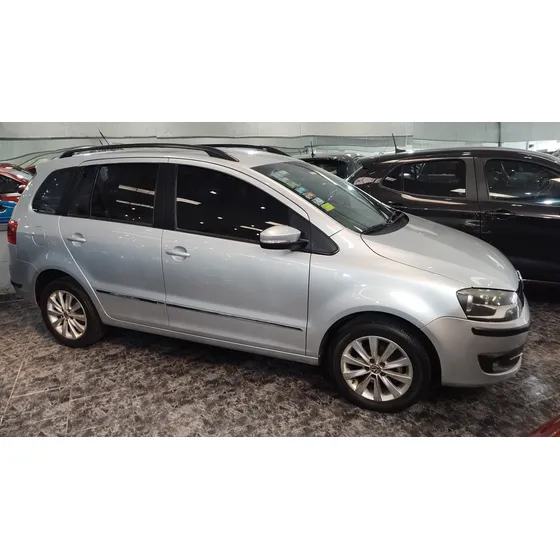 Volkswagen Suran 1.6 Imotion Trendline 11b