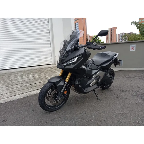 Honda X-adv 750