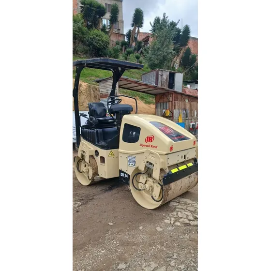 Venta De Maquinaria Pesada Ingersoll Rand Dd24 2007
