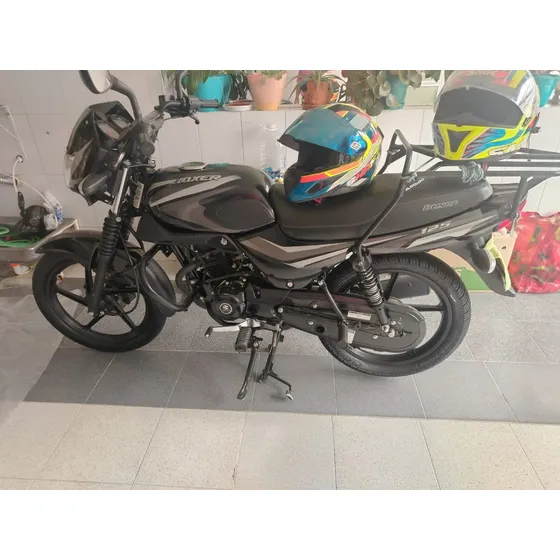 Motocicleta Bajaj Modelo 2023 Papeles Al Día Como Nueva