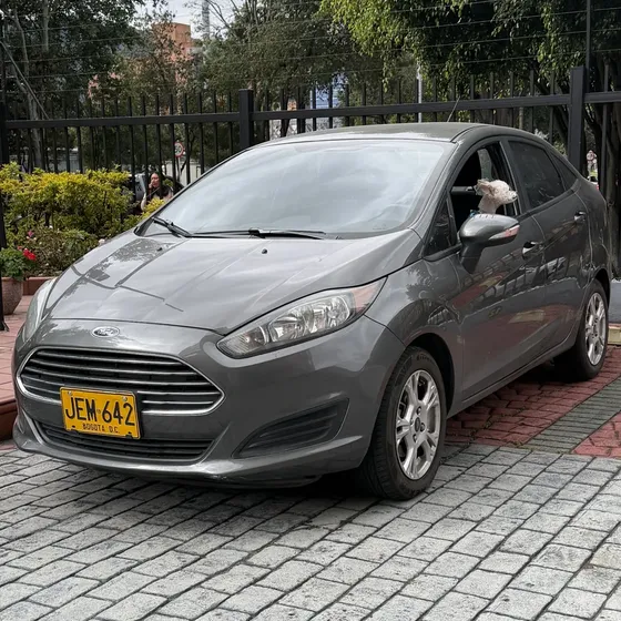 Ford Fiesta 2016 1.6 Hatchback Se