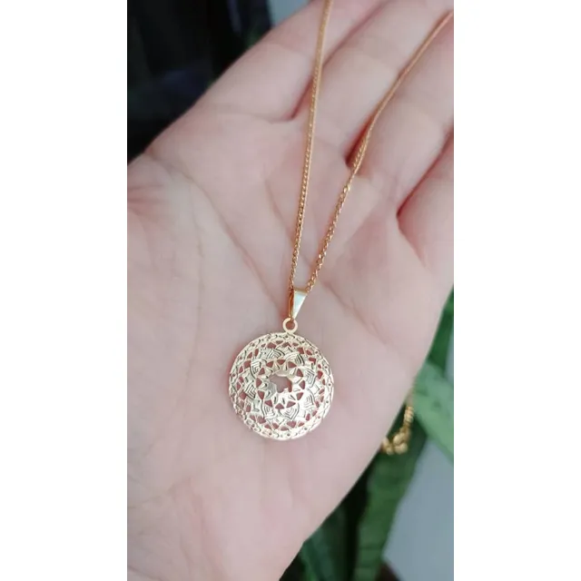 Cadena Y Plaquita De Vzla En Mándala Laminadas En Oro18k