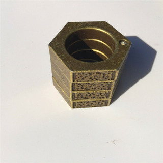 Conjunto De Defesa Pessoal Com Design De Anéis De Aço Conjunto De Defesa Pessoal Com Design De Anéis De Aço