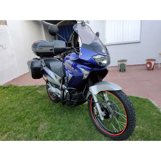 Xl 650 V