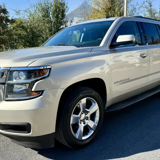 Chevrolet Suburban 2015 5.3 Lt V8 Piel 2da Cubo At