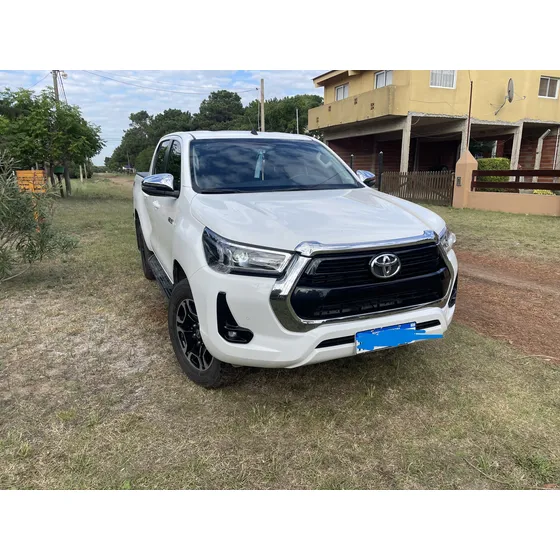 Toyota Hilux 2.8 Dc 4x4 Srv Tdi 6 At