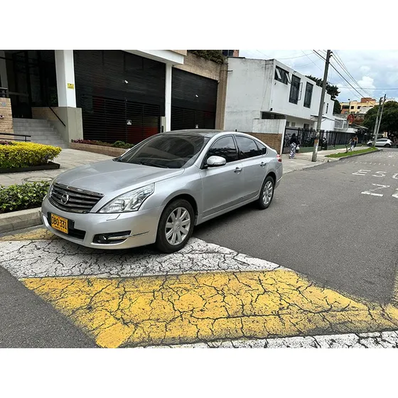 Nissan Teana 3.5 V6