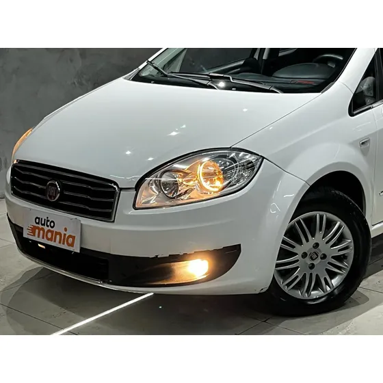 Fiat Linea 1.8 Essence 16v Flex 4p Manual
