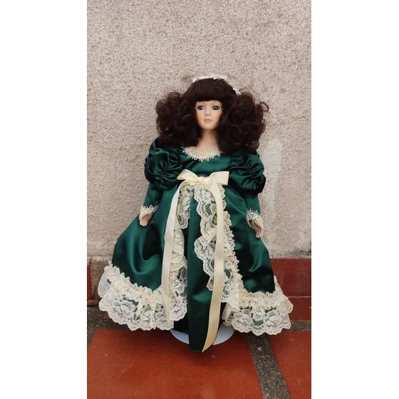 Muñeca De Época De Porcelana
