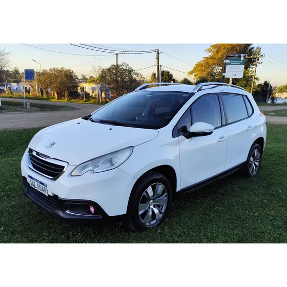 Peugeot 2008 1.2 Full