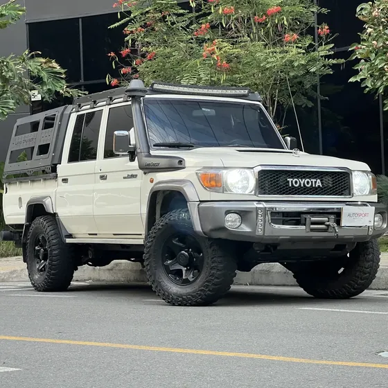 Toyota Land Cruiser 79 2018 4.5