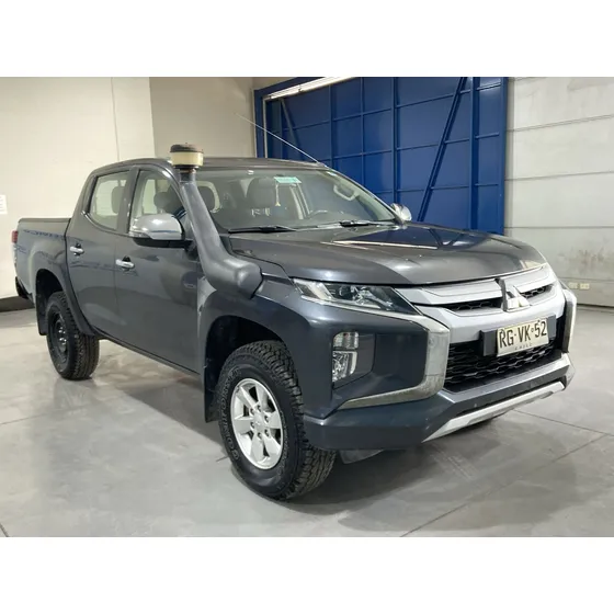 Mitsubishi L200 Katana Crt 4x4 Rgvk52